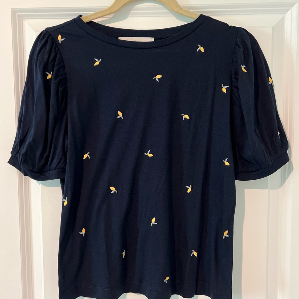 Loft Womens sz S T Shirt Blue Lemon Embroidered Short Sleeve